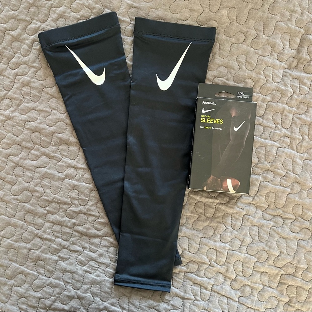 Nike Arm Sleeves, Never Worn, Black, L/XL